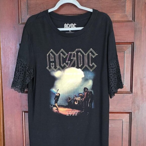 ROCK AND ROLL AC/DC  Womens Shirt XL - Picture 1 of 2